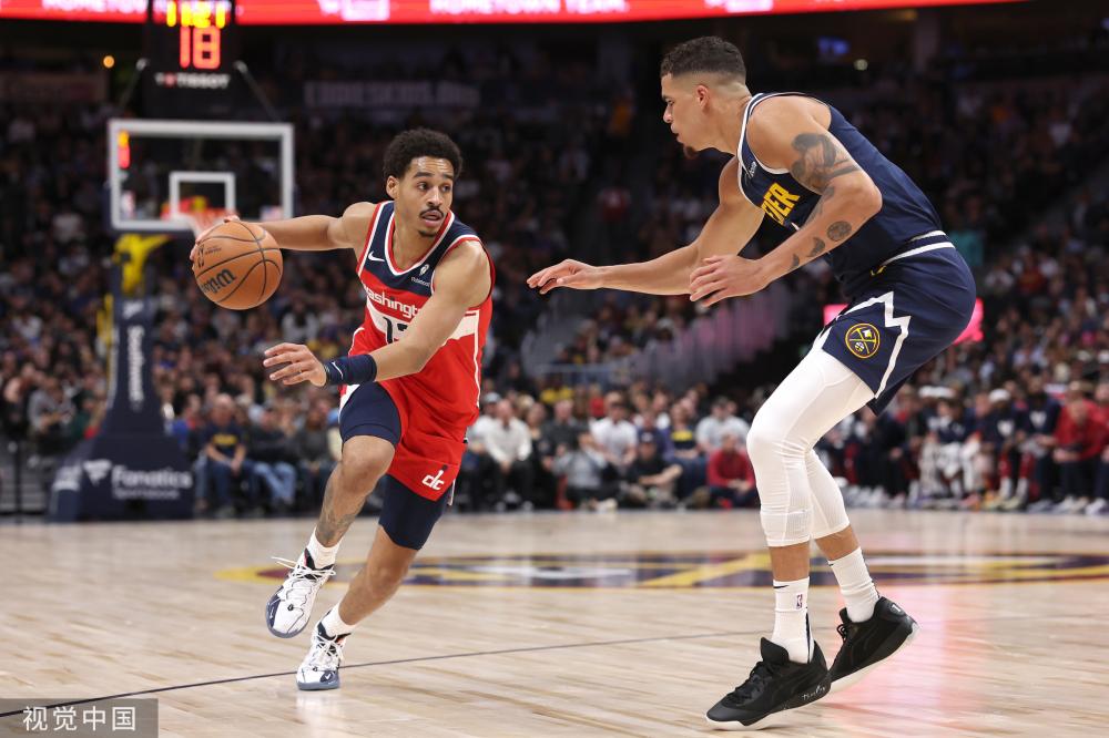 队再次向外 队再次向外