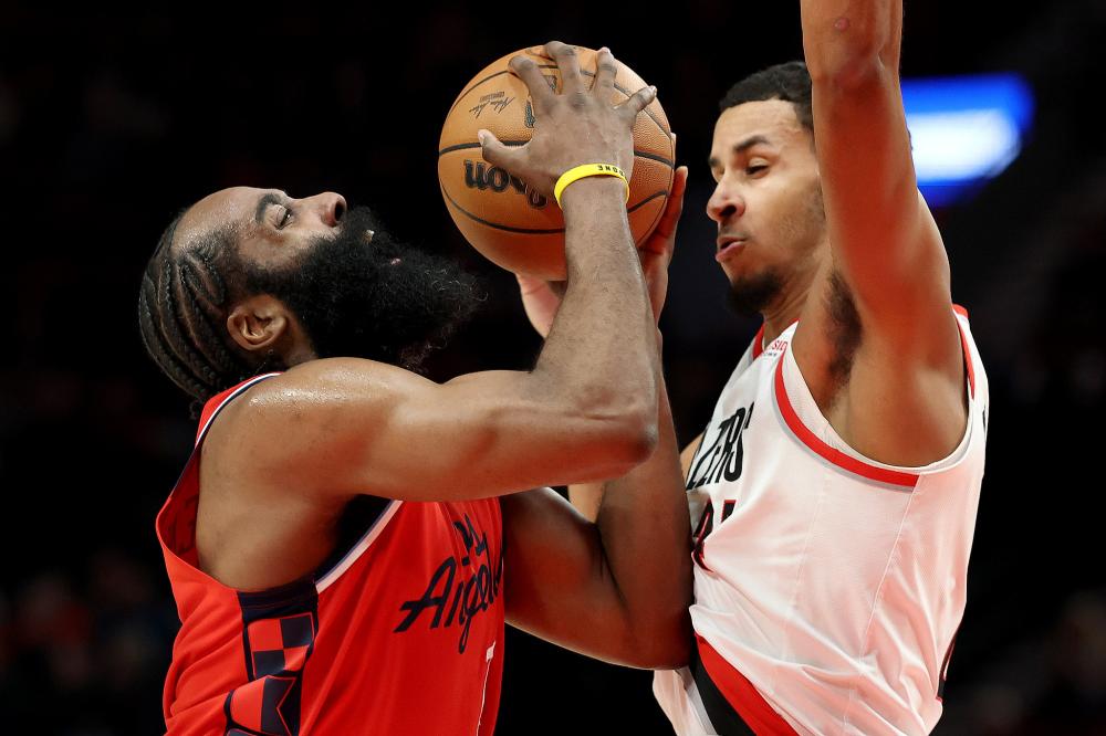 而他的弟弟 而他的弟弟