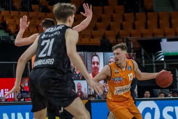 年轻球员时 年轻球员时